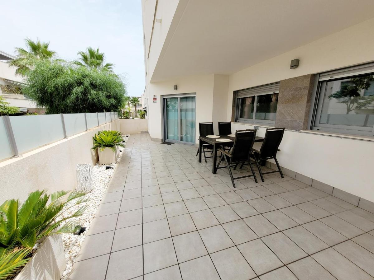 Villa Amalia 25 Torrevieja Exterior photo