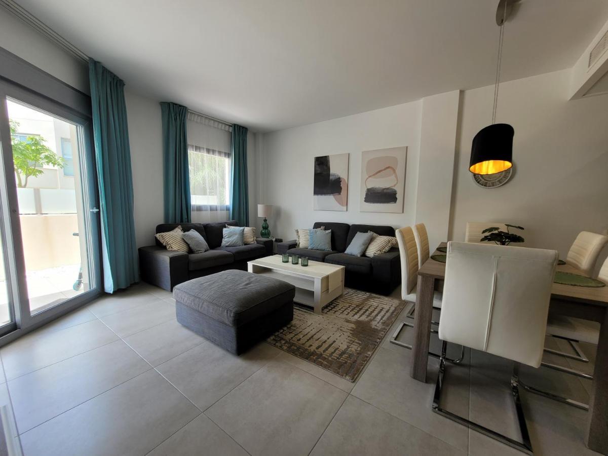 Villa Amalia 25 Torrevieja Exterior photo